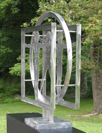 Vitruvian-Man-Sculpture